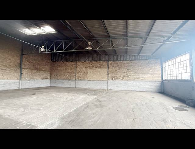 440M² WAREHOUSE TO LET IN WADEVILLE